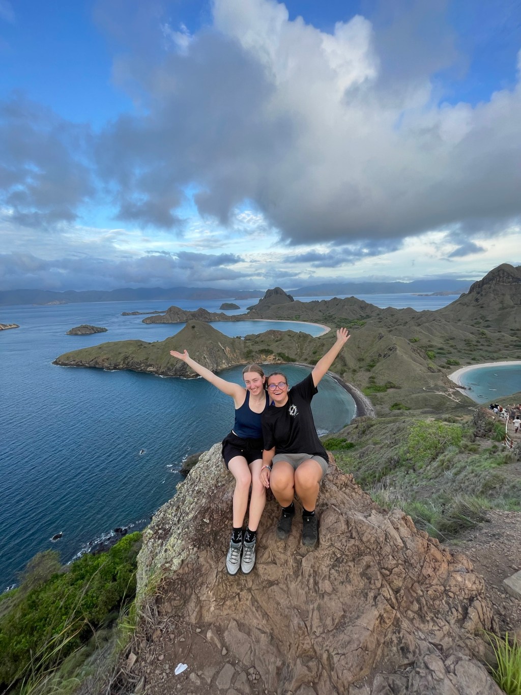 Sailing to Paradise : Flores to&nbsp;Lombok
